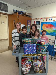 Mrs. Jordan's students assist with Treats for Troops.