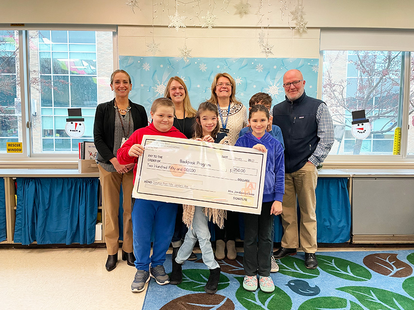 Life Skills students host annual Jingle Bell Shop, 2,000 orders placed