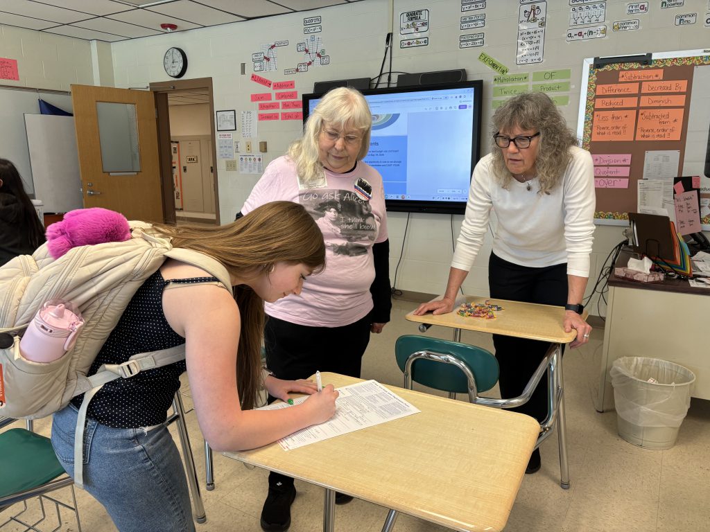 Gracie Sisson registers to vote 