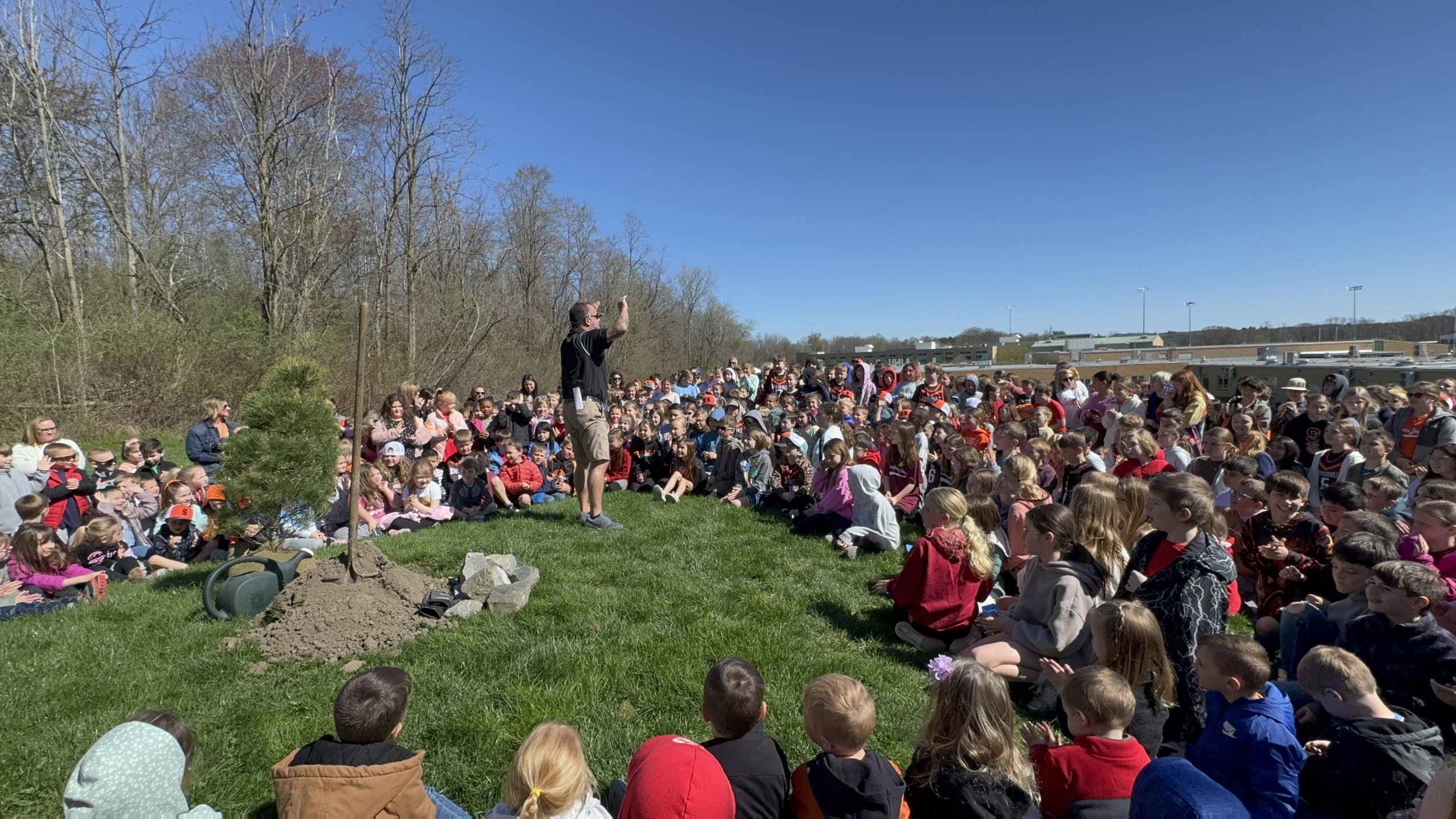 Elementary tree planting day