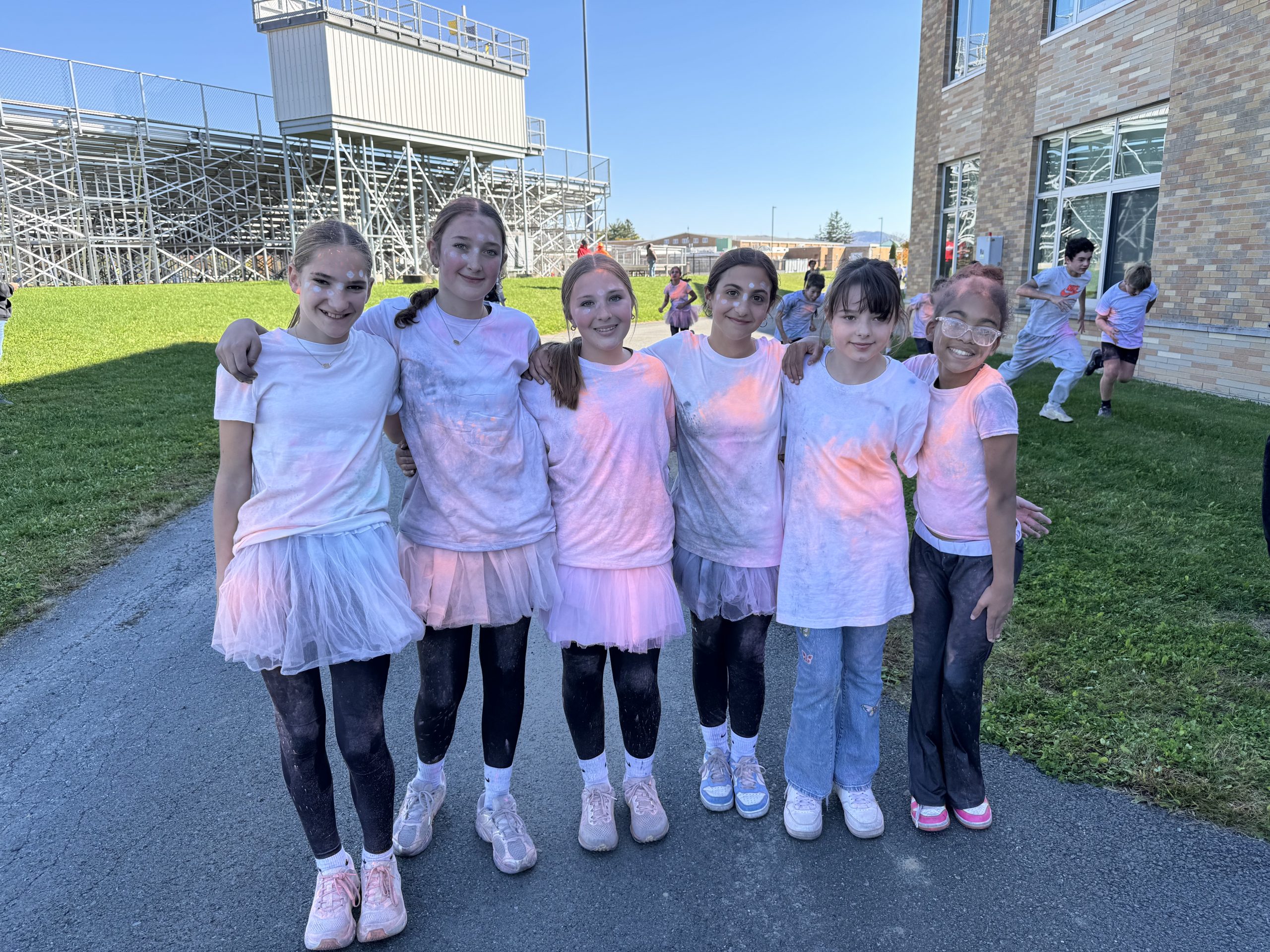 Middle school students at the color run